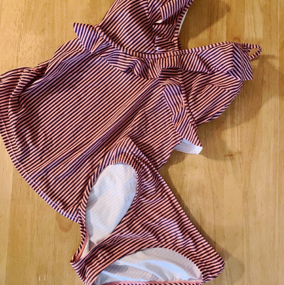 Nwot Motherhood Maternity tankini swimsuit